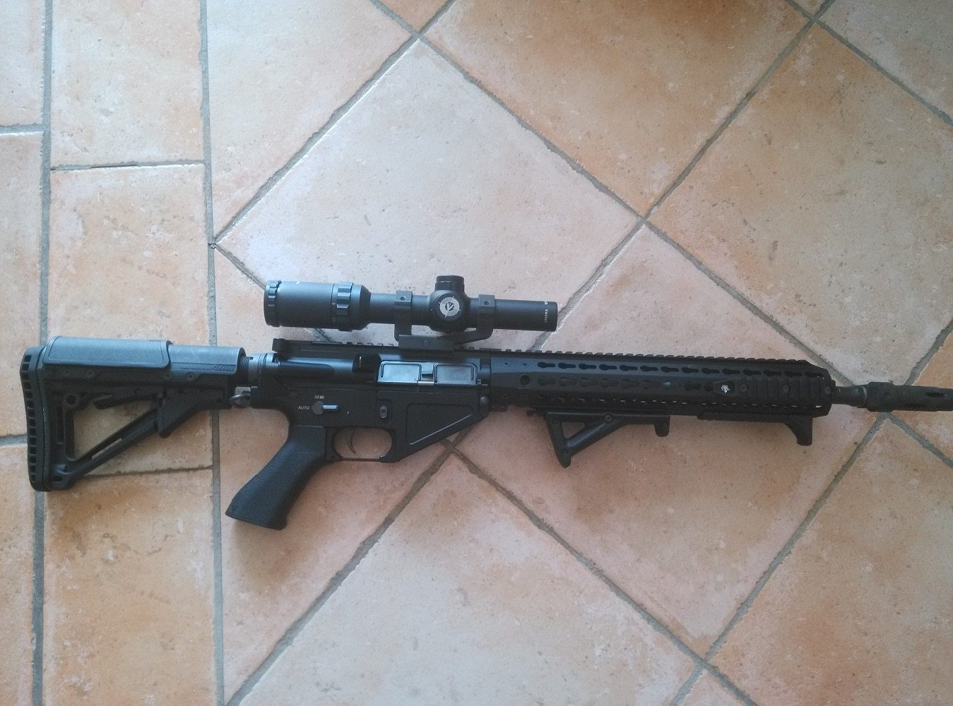 Optics Arbiter 1-4x24 Hunting Riflescope Long Eye Relief Illuminated